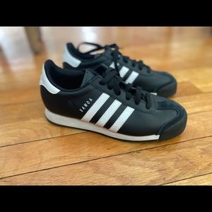 Adidas youth size 5